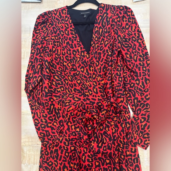 Banana Republic leopard print wrap dress - Picture 5 of 13